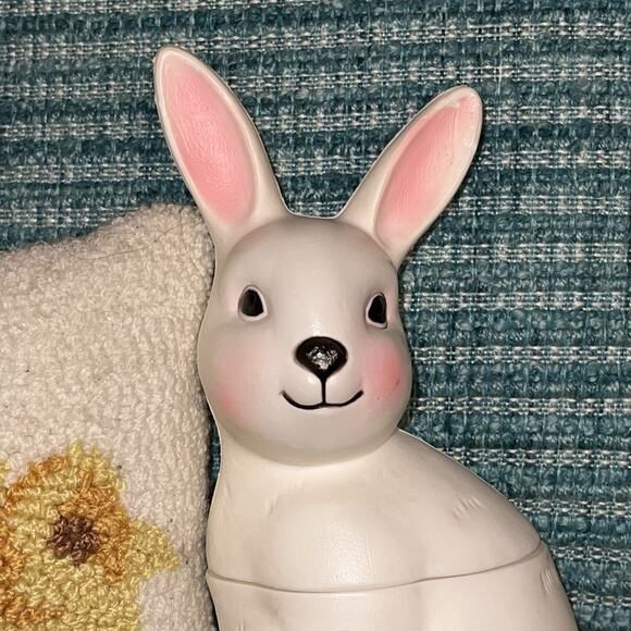 Vintage Peoria Plastic 11" Easter Bunny Rabbit Blow Mold Candy Container - Picture 2 of 13